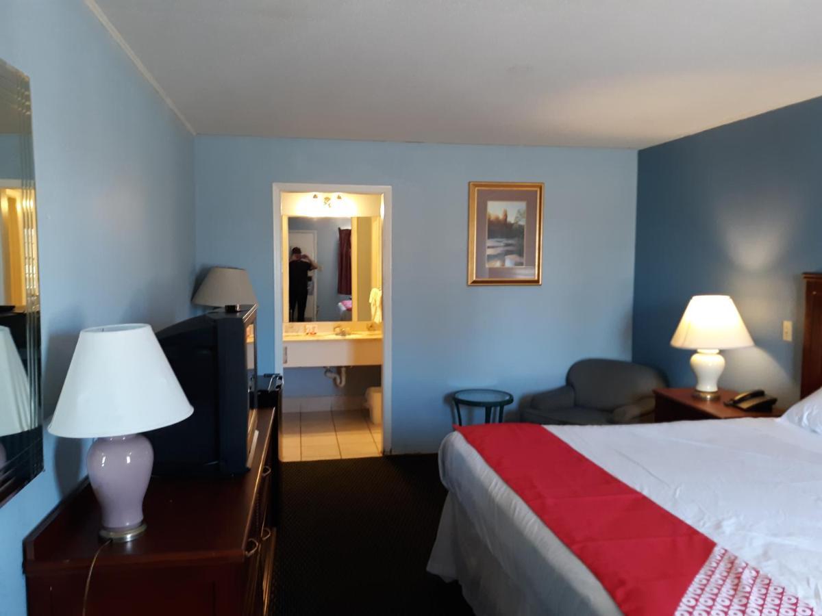 Rest Inn - Extended Stay, I-40 Airport, Wedding & Event Center Amarillo Exterior photo
